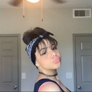 Meet your Posher, Alex